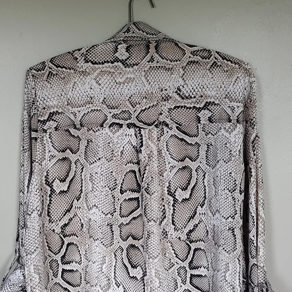 NWT! Michael Kors Logo Snake Print Zippered Blouse Foldover Sleeves - Picture 6 of 8